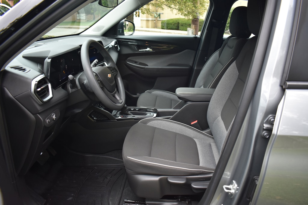 Used 2024 Chevrolet Trailblazer LS SUV