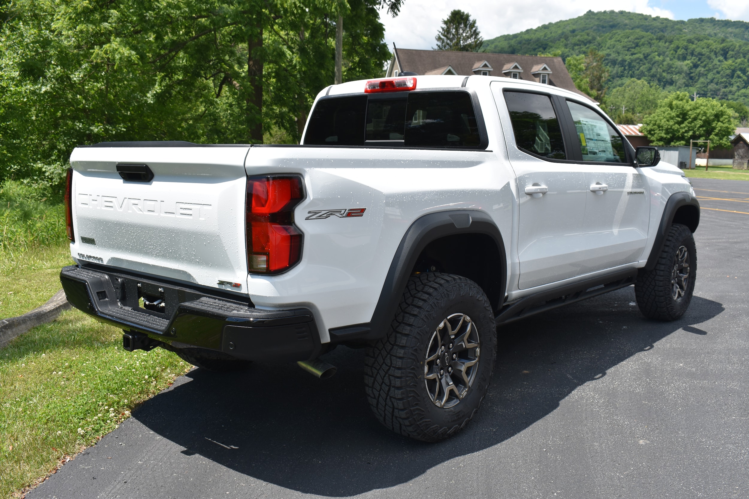 2026 Chevrolet Colorado ZR2 - Photo 16