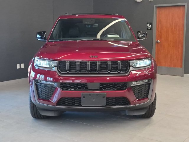 New 2026 Jeep Grand Cherokee Limited Sport Utility