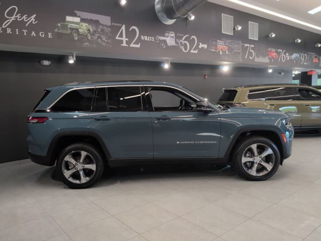 New 2026 Jeep Grand Cherokee Limited Sport Utility