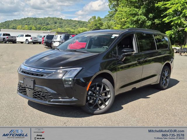 2027 Chrysler Pacifica Limited
