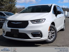 New 2026 Chrysler Pacifica Select Passenger Van for sale in Simsbury, CT