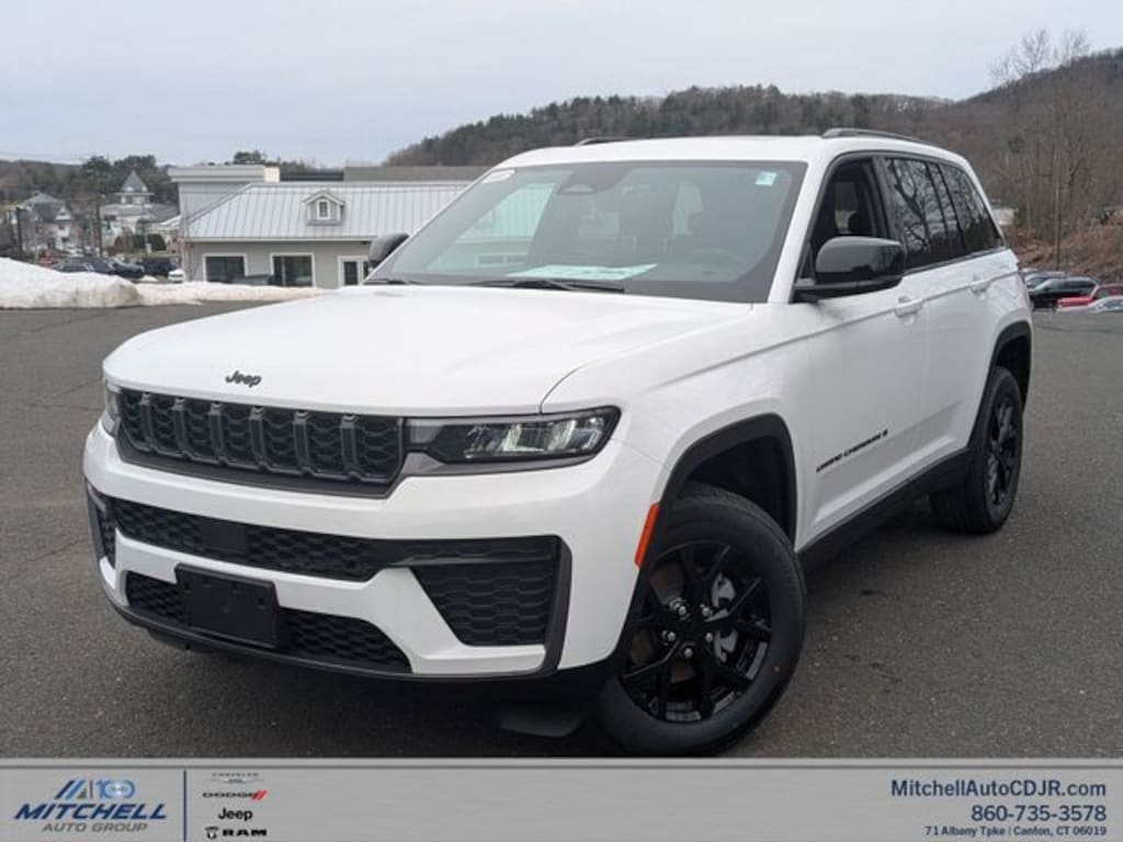New 2026 Jeep Grand Cherokee Laredo Sport Utility