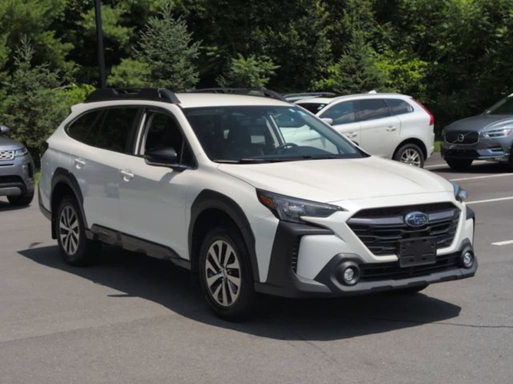Used 2024 Subaru Outback Premium SUV
