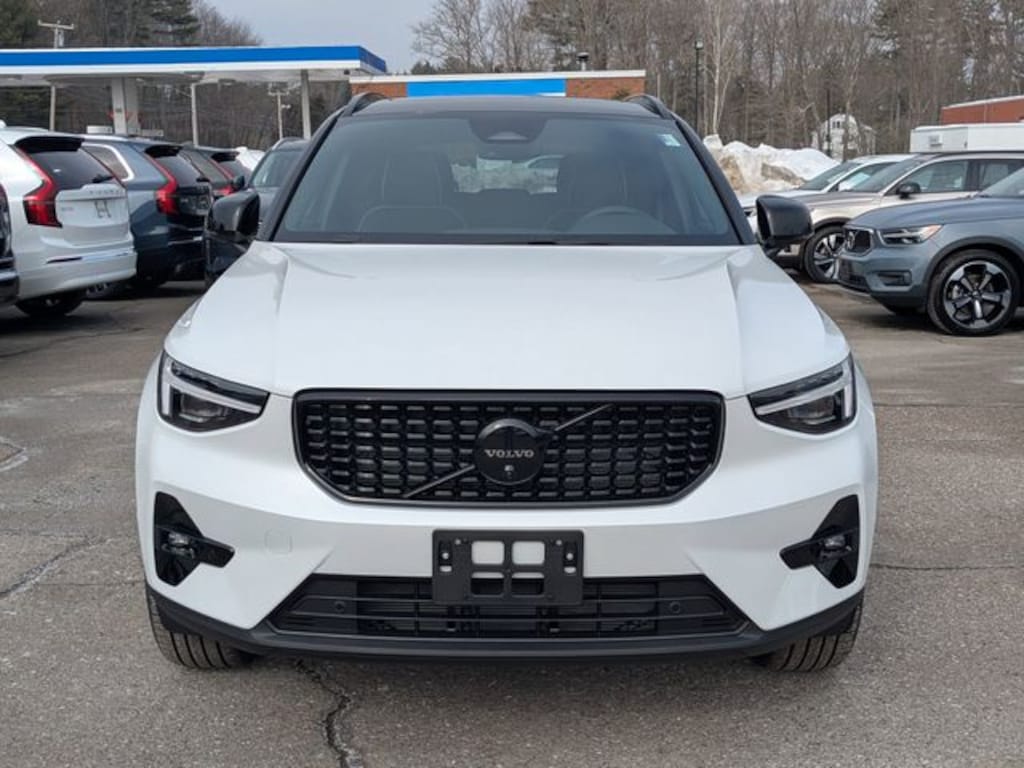 New 2026 Volvo XC40 B5 Ultra Black Edition SUV