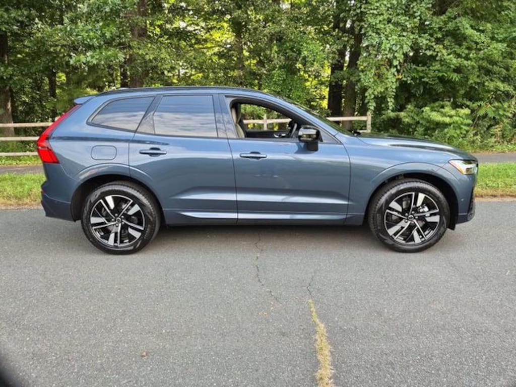 New 2027 Volvo XC60 Plus SUV