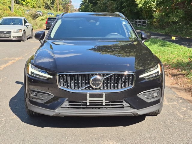 Certified 2025 Volvo V60 Cross Country B5 Plus Wagon