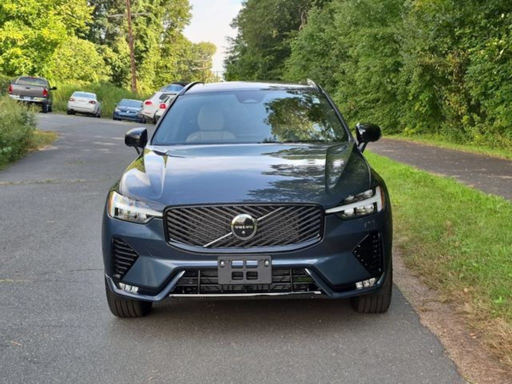 New 2027 Volvo XC60 Plus SUV