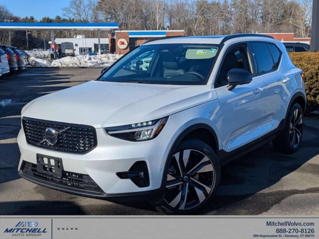 Used 2026 Volvo XC40 B5 Plus SUV