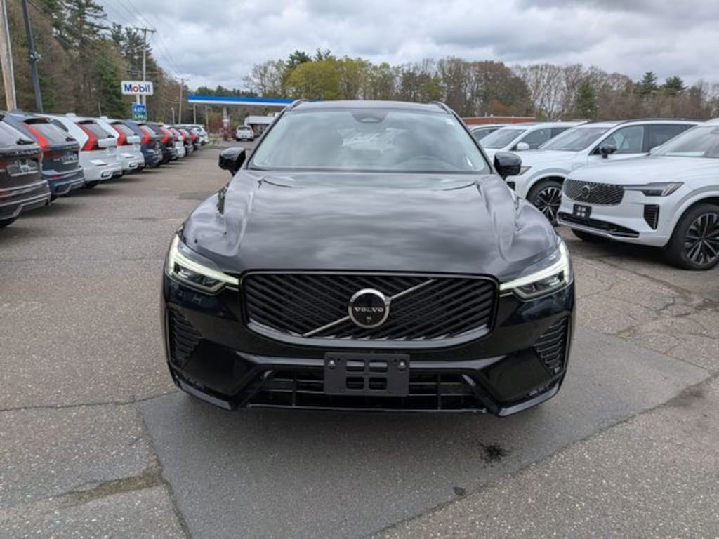 New 2026 Volvo XC60 B5 Plus SUV