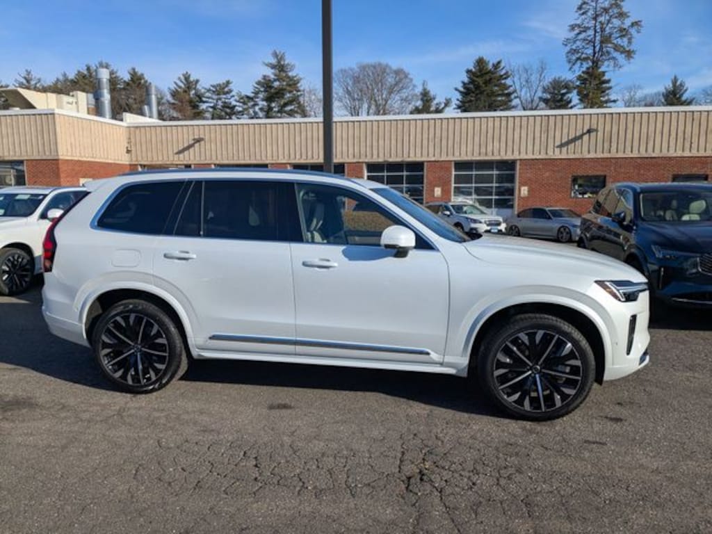 New 2026 Volvo XC90 B6 Plus 7-Seater SUV