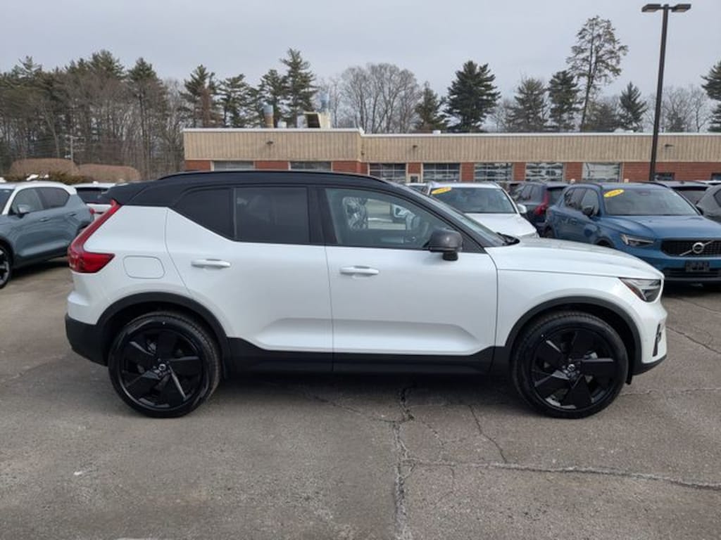 New 2026 Volvo XC40 B5 Ultra Black Edition SUV