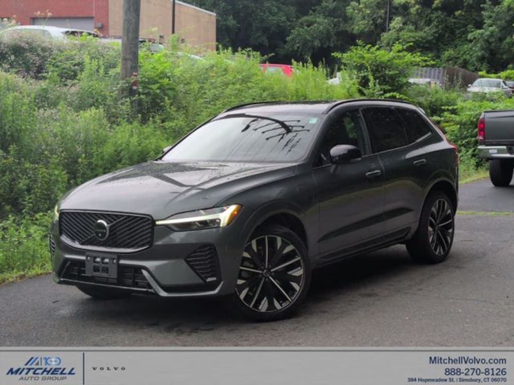 New 2026 Volvo XC60 plug-in hybrid T8 Ultra SUV