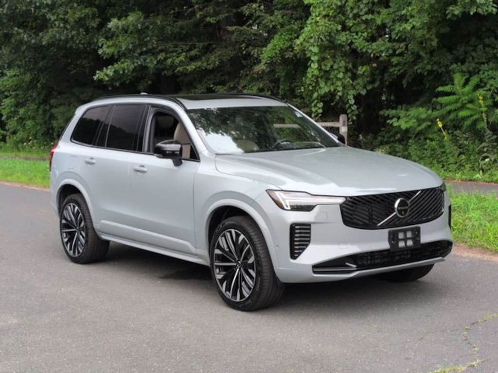 New 2026 Volvo XC90 B6 Ultra Dark Theme 7-Seater SUV