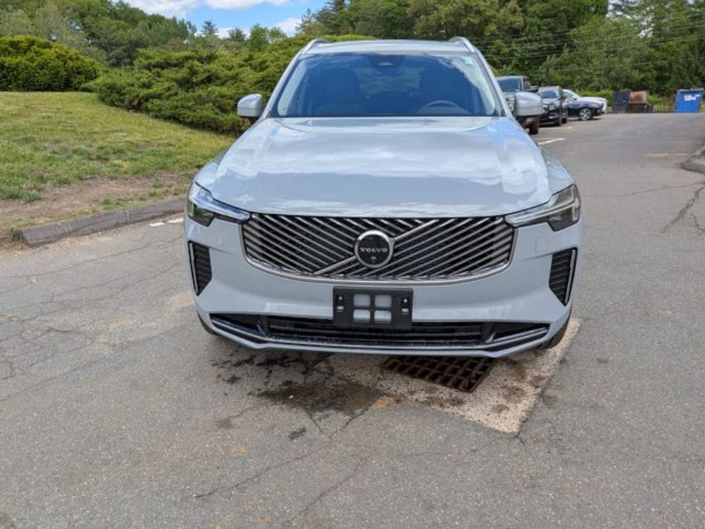 New 2026 Volvo XC90 B6 Plus 7-Seater SUV