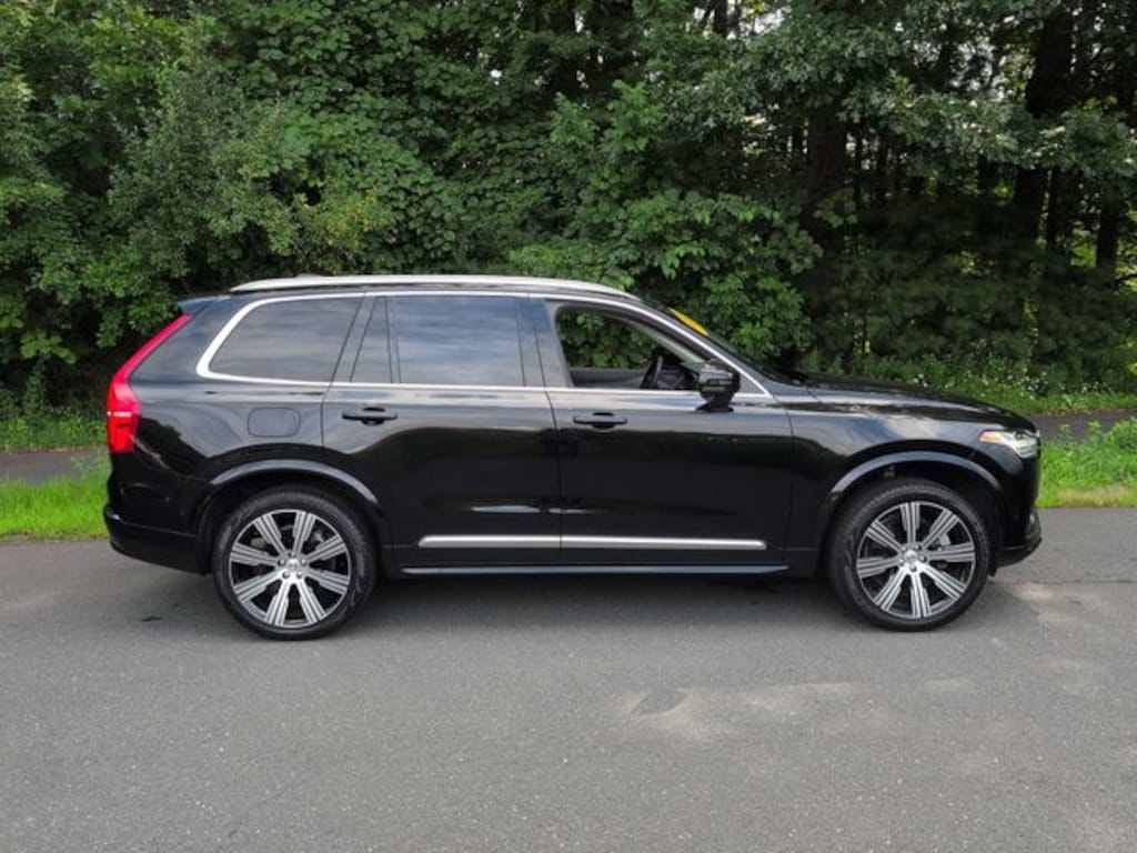 Certified 2025 Volvo XC90 plug-in hybrid T8 Ultra 7-Seater SUV