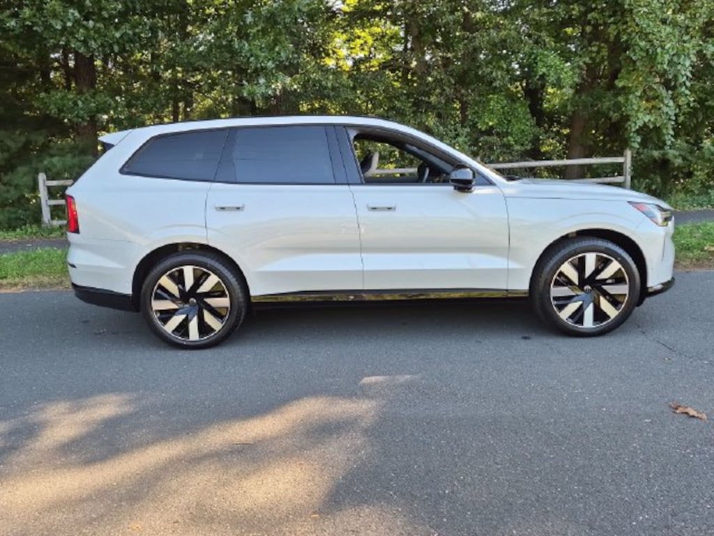 New 2026 Volvo EX90 Twin Motor Plus 7-Seater SUV