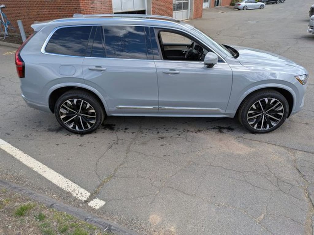 New 2026 Volvo XC90 B6 Plus 7-Seater SUV