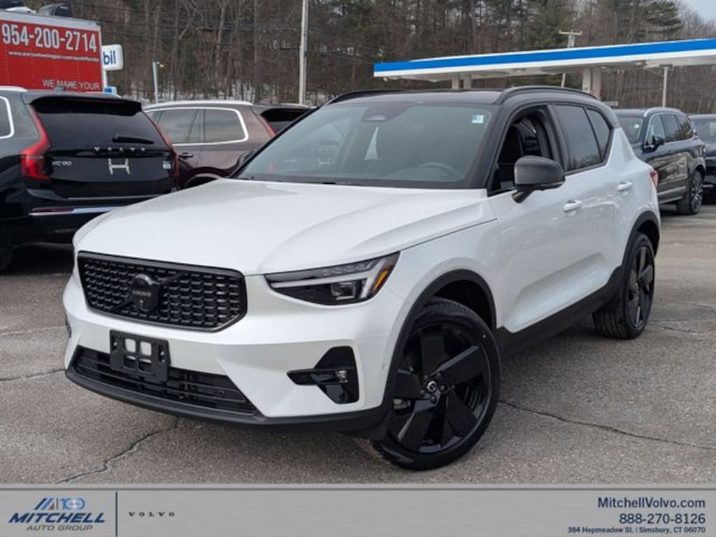 New 2026 Volvo XC40 B5 Ultra Black Edition SUV