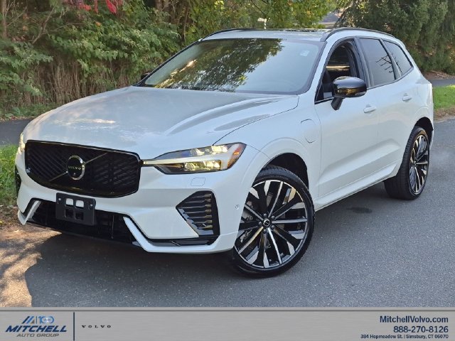 New 2027 Volvo XC60 plug-in hybrid T8 Ultra SUV
