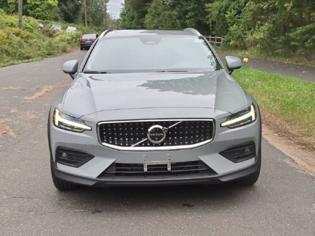 Certified 2025 Volvo V60 Cross Country B5 Plus Wagon