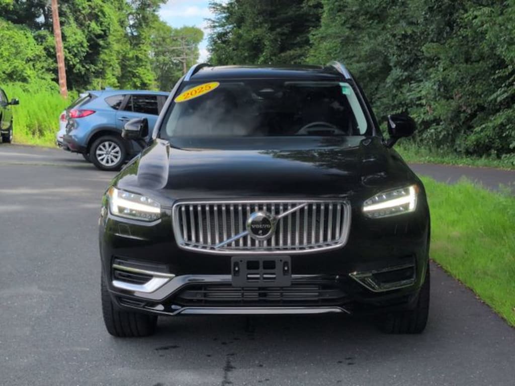 Certified 2025 Volvo XC90 plug-in hybrid T8 Ultra 7-Seater SUV