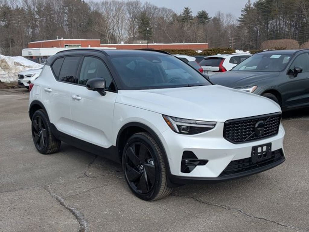 New 2026 Volvo XC40 B5 Ultra Black Edition SUV