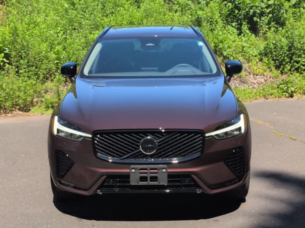 New 2026 Volvo XC60 B5 Plus SUV