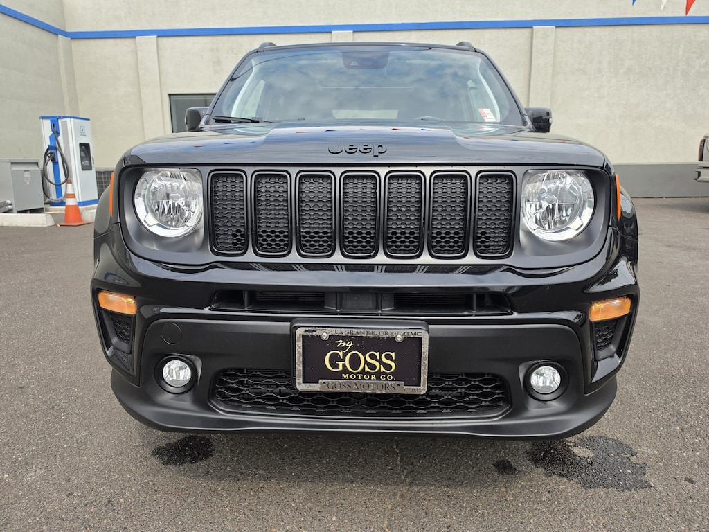 Used 2023 Jeep Renegade Altitude
