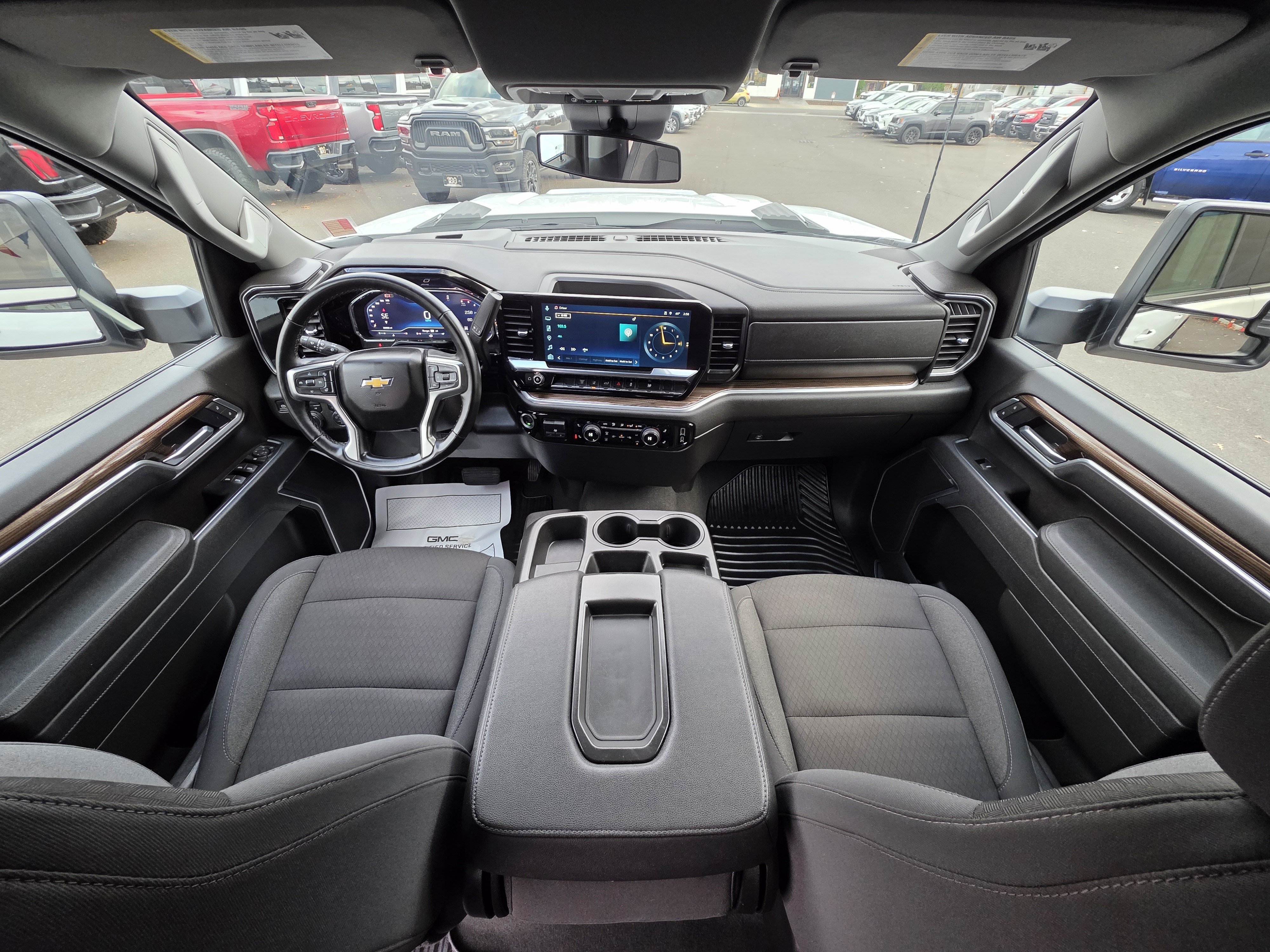 2025 Chevrolet Silverado 2500HD LT - Photo 22