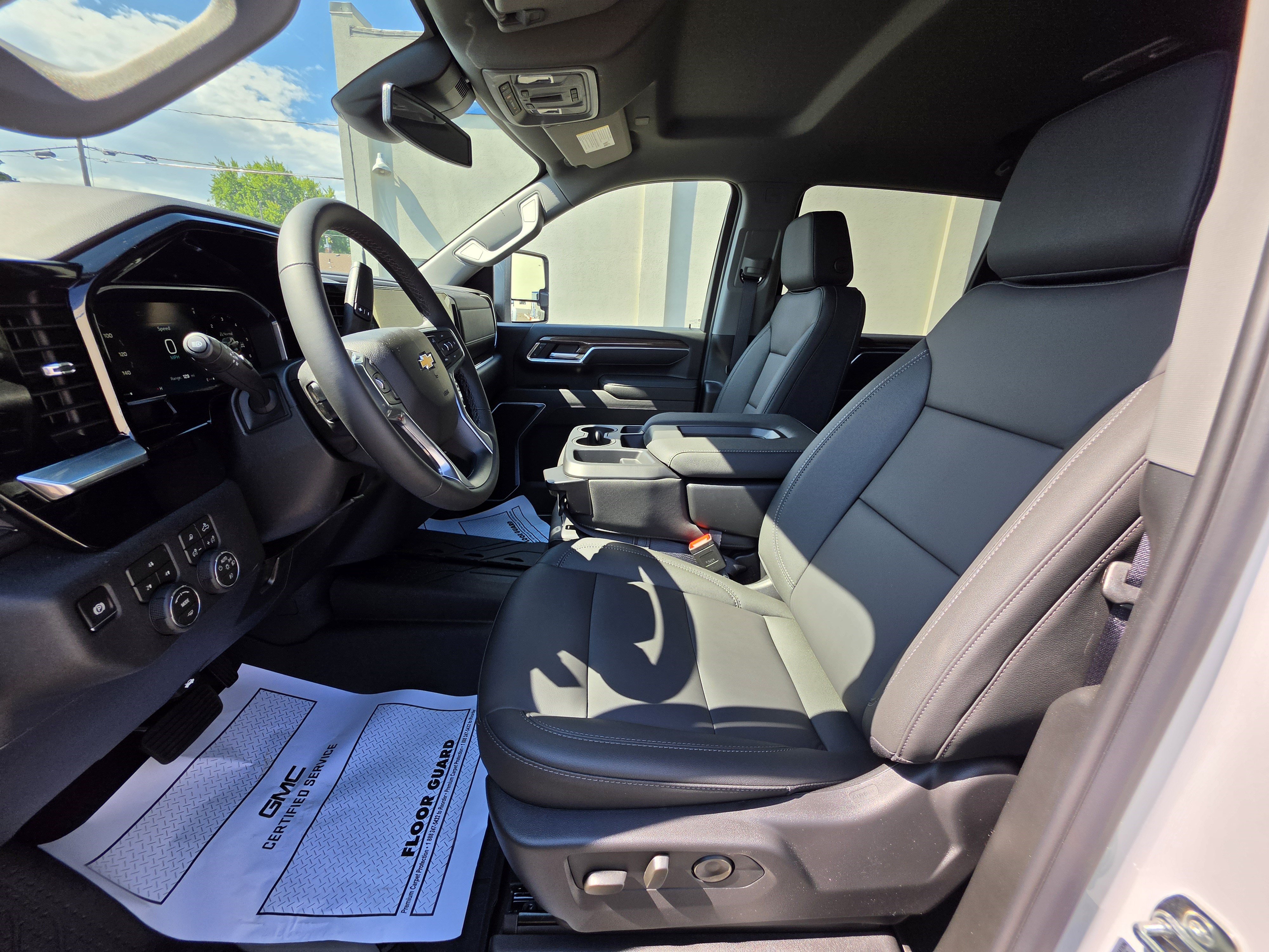 2026 Chevrolet Silverado 3500 HD LT - Photo 16