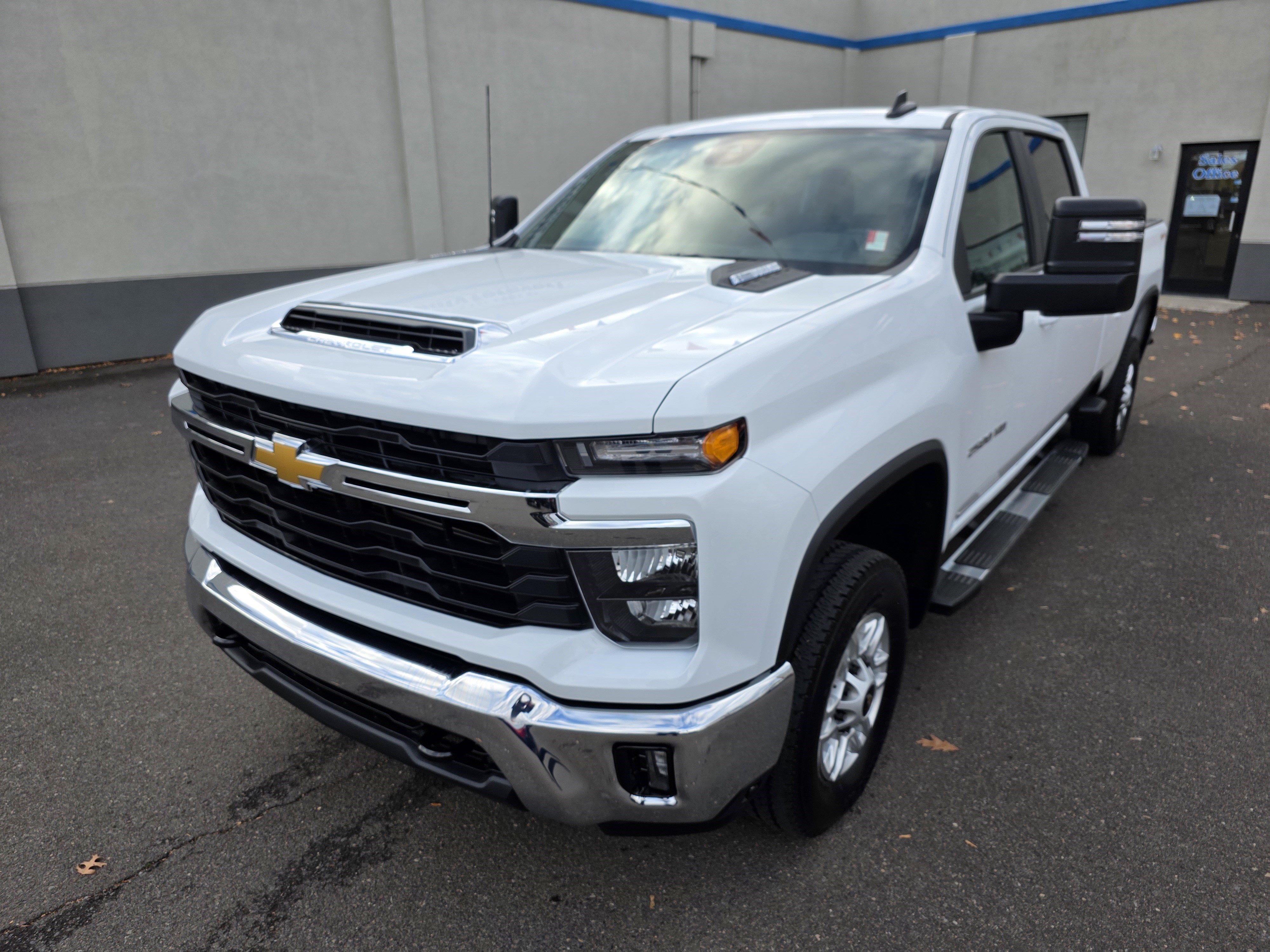2025 Chevrolet Silverado 2500HD LT - Photo 28