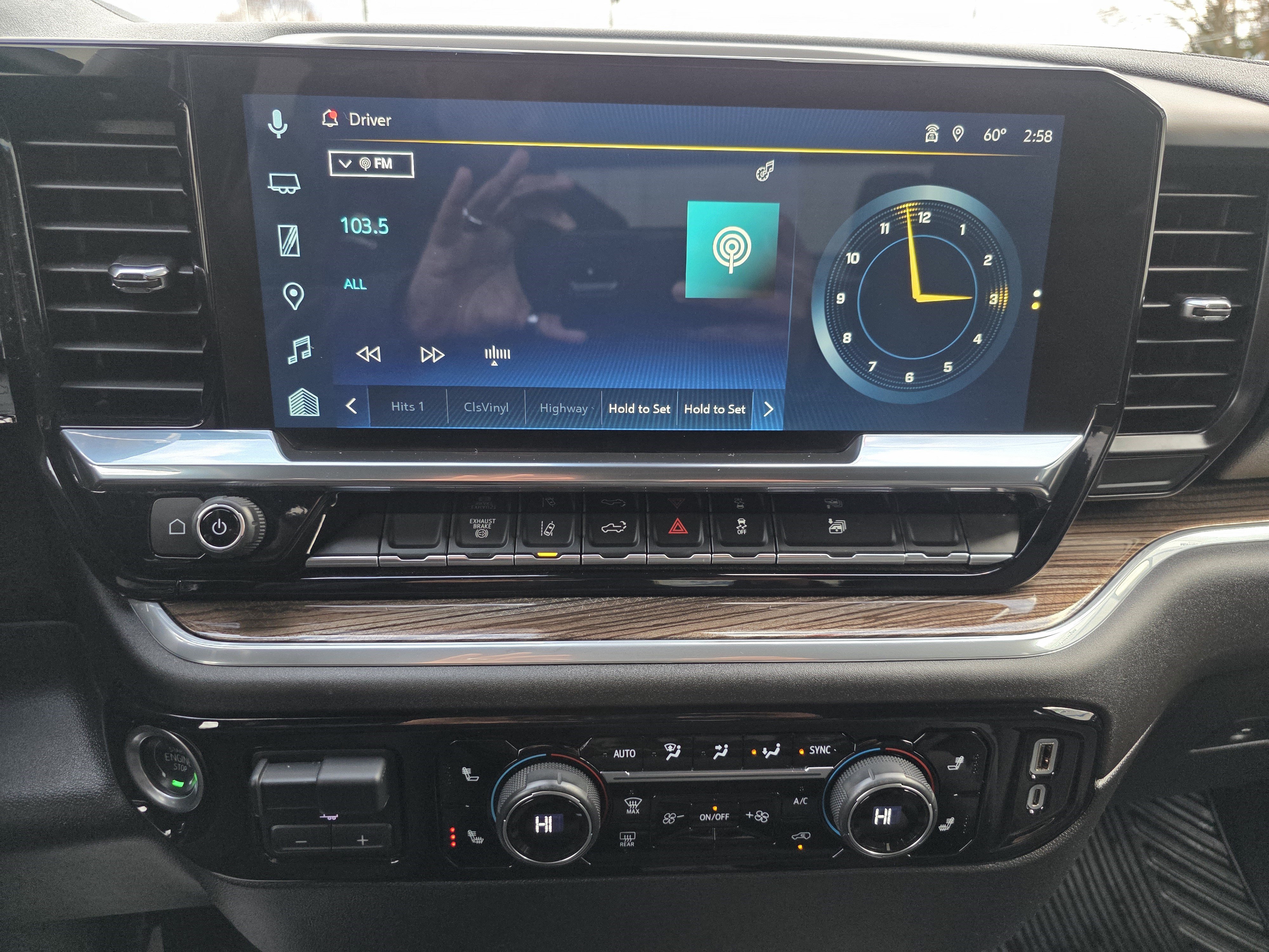 2025 Chevrolet Silverado 2500HD LT - Photo 19