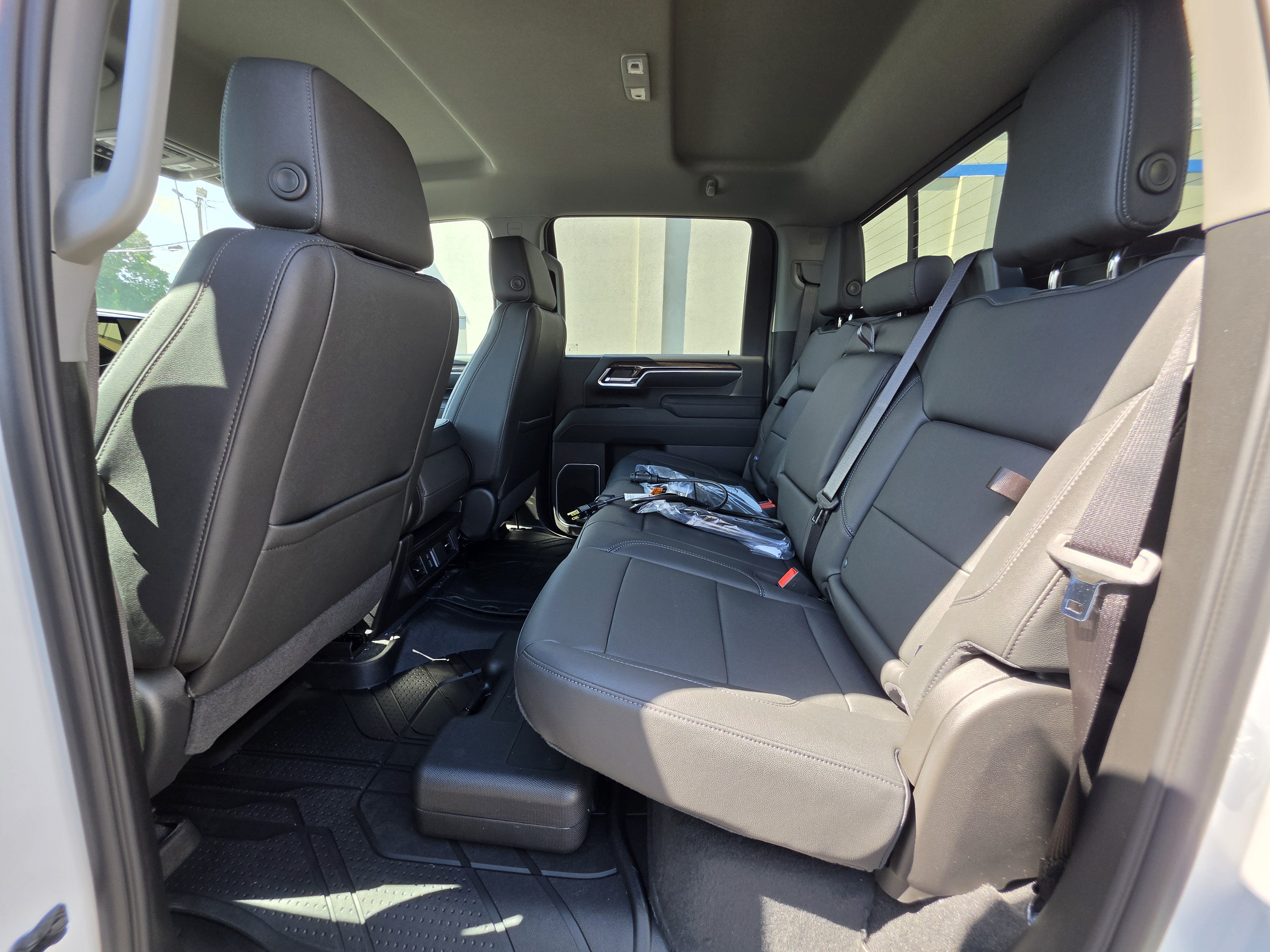 2026 Chevrolet Silverado 3500 HD LT - Photo 24
