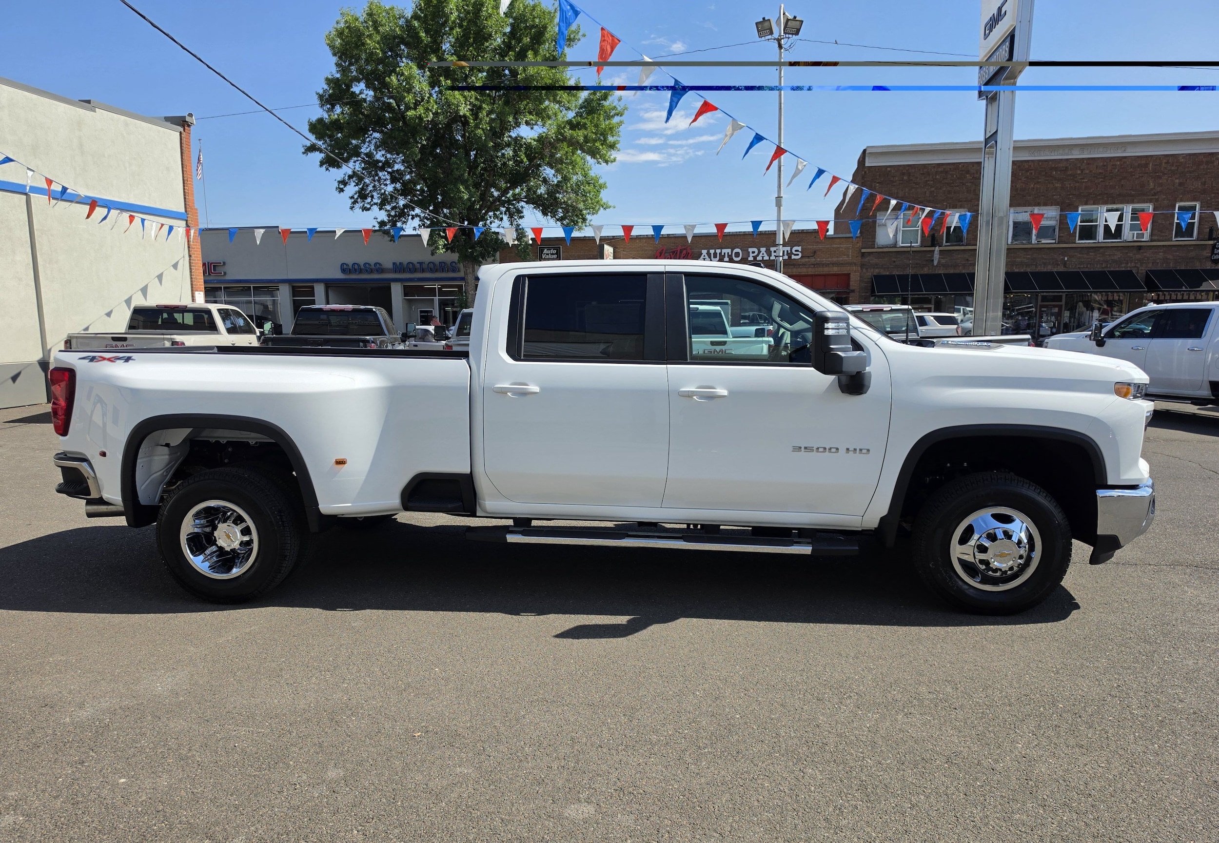 2026 Chevrolet Silverado 3500 HD LT - Photo 10