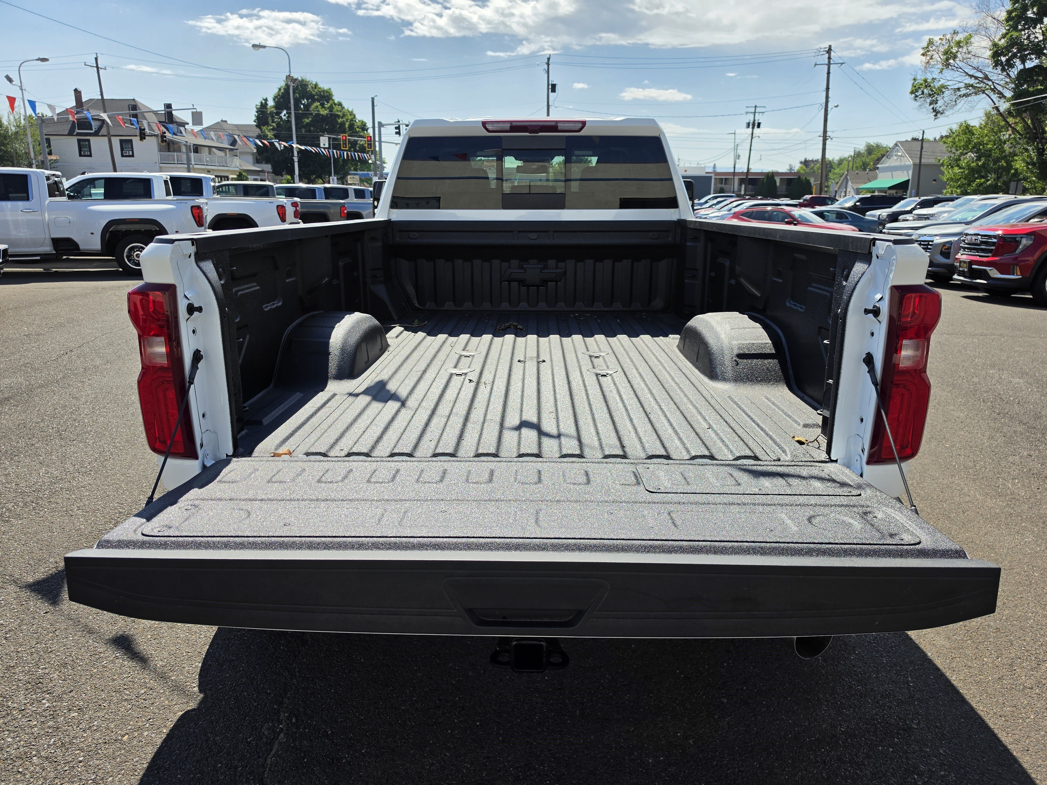 2026 Chevrolet Silverado 3500 HD LT - Photo 8