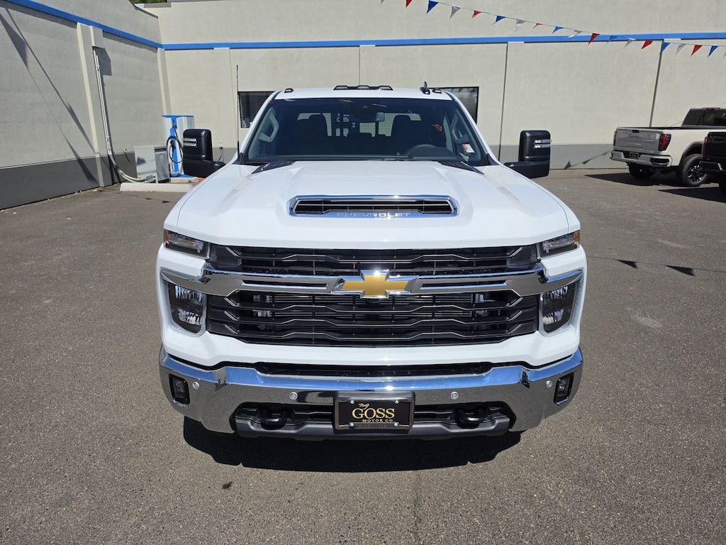 New 2026 Chevrolet Silverado 3500 HD LT DRW Truck