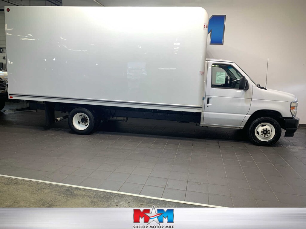 Used 2024 Ford E-Series Cutaway E-350 DRW 176 WB E-350 DRW 176 WB