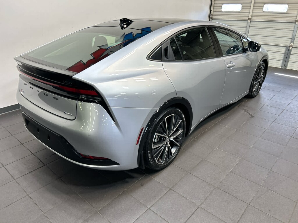 Used 2024 Toyota Prius Limited (Natl)