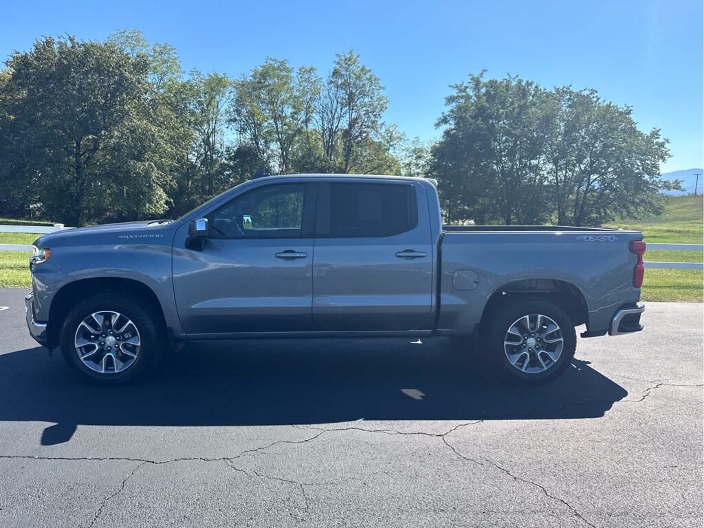 Used 2022 Chevrolet Silverado 1500 LTD LT 4WD Crew Cab 147 4WD Crew Cab 147