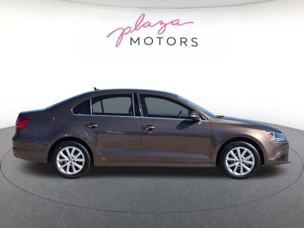 Used 2014 Volkswagen Jetta 1.8T SE Sedan