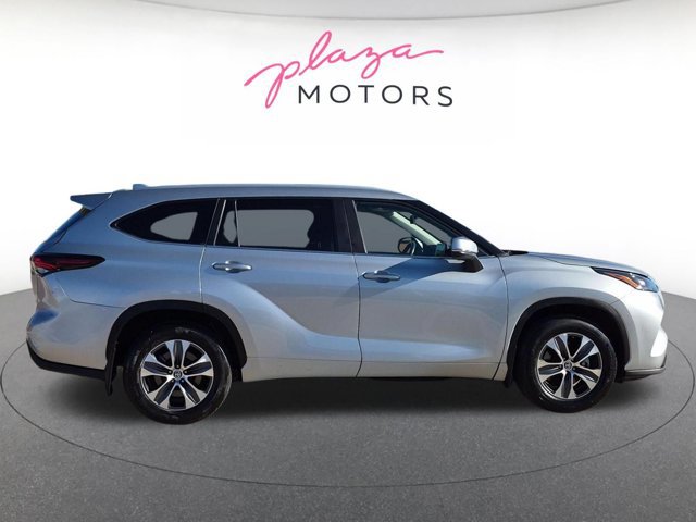 Used 2024 Toyota Highlander XLE SUV
