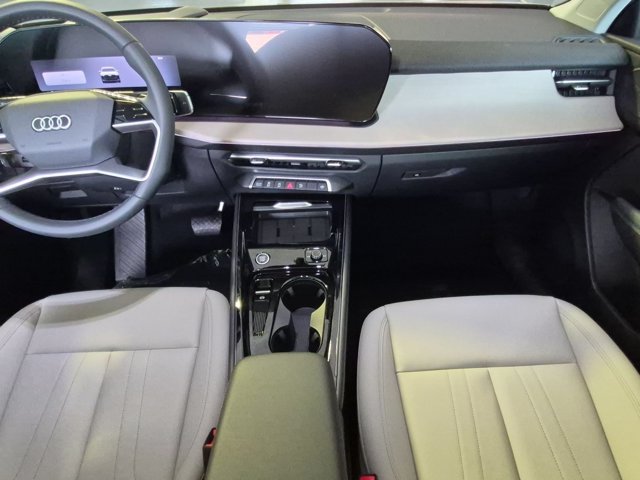 2026 Audi Q3 Base - Photo 12