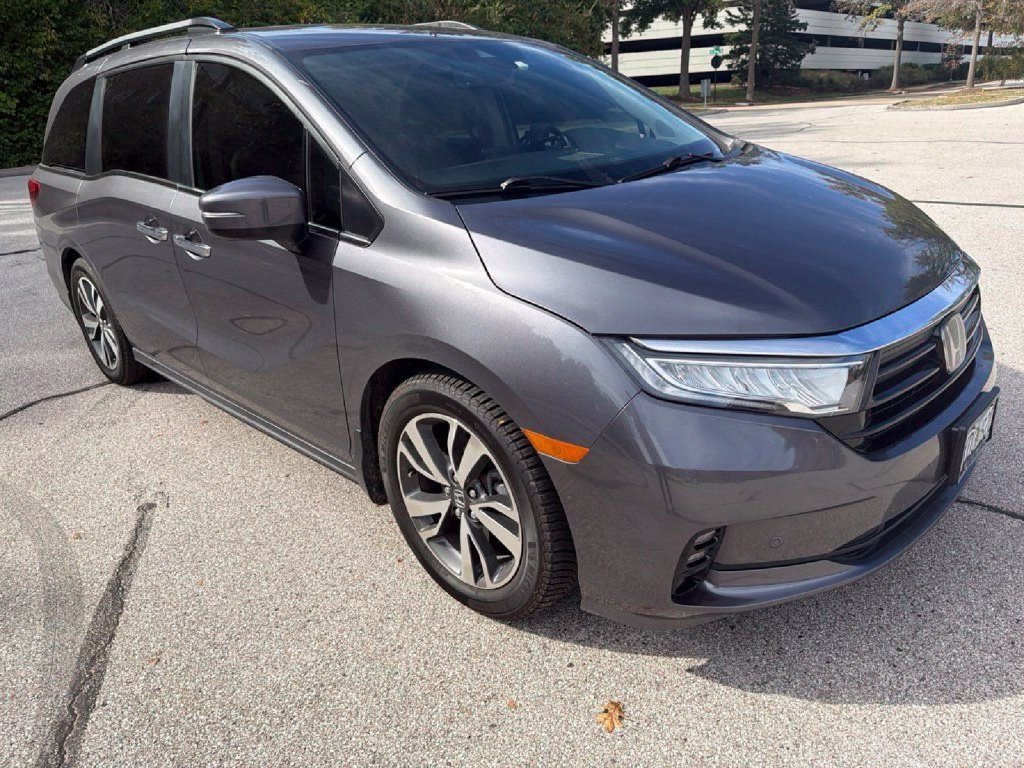 Used 2022 Honda Odyssey Touring Van