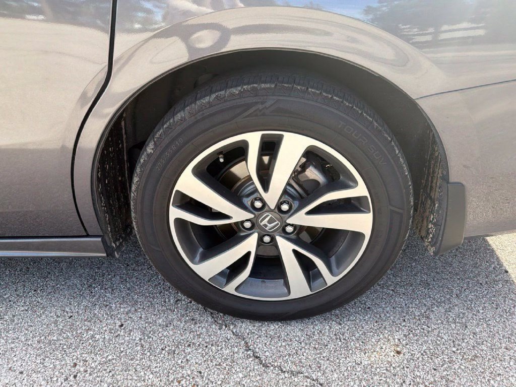Used 2022 Honda Odyssey Touring Van