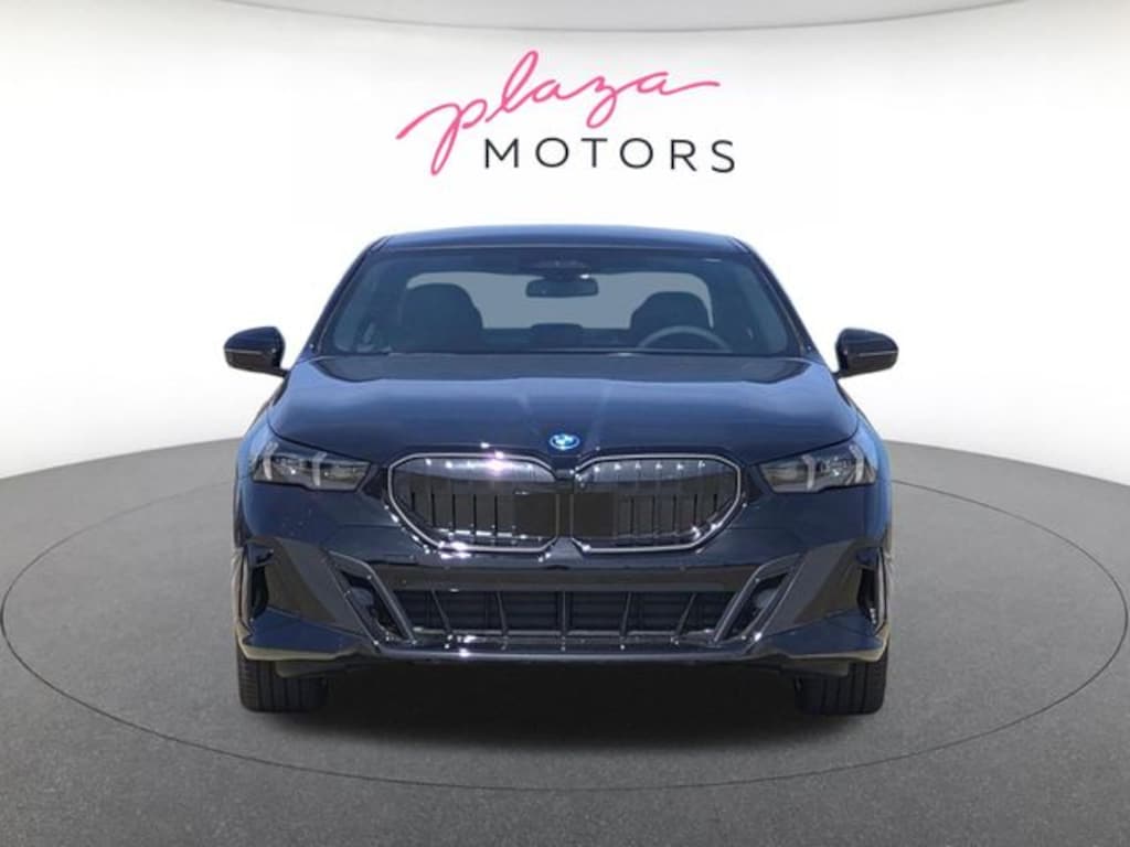 New 2027 BMW 5 Series 550e xDrive Sedan