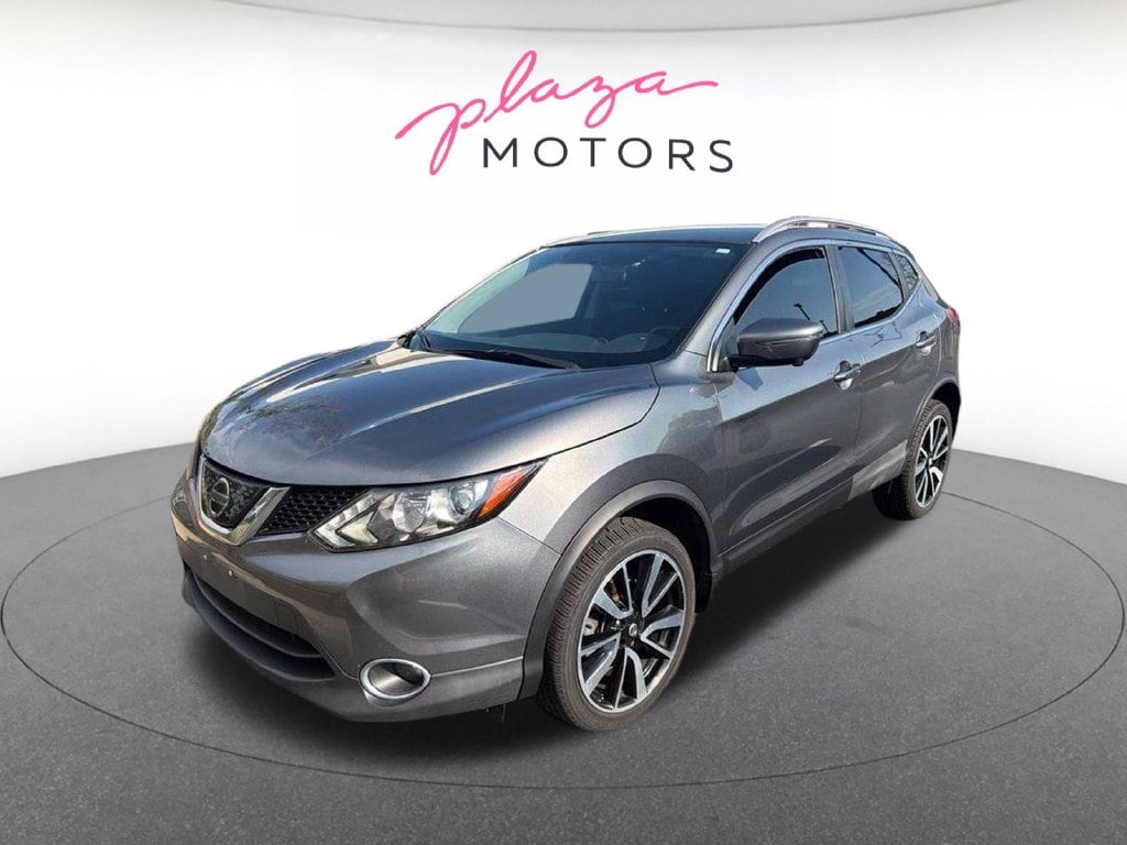 Used 2018 Nissan Rogue Sport SL with VIN JN1BJ1CP4JW157844 for sale in Creve Coeur, MO