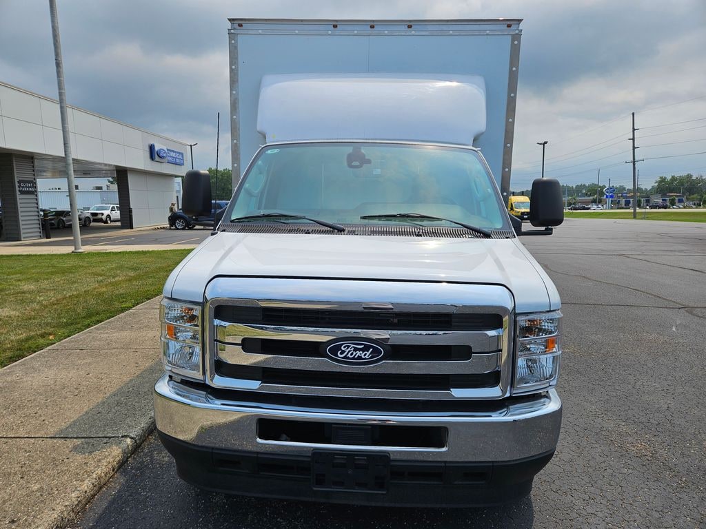New 2026 Ford E-450SD Base Cab/Chassis