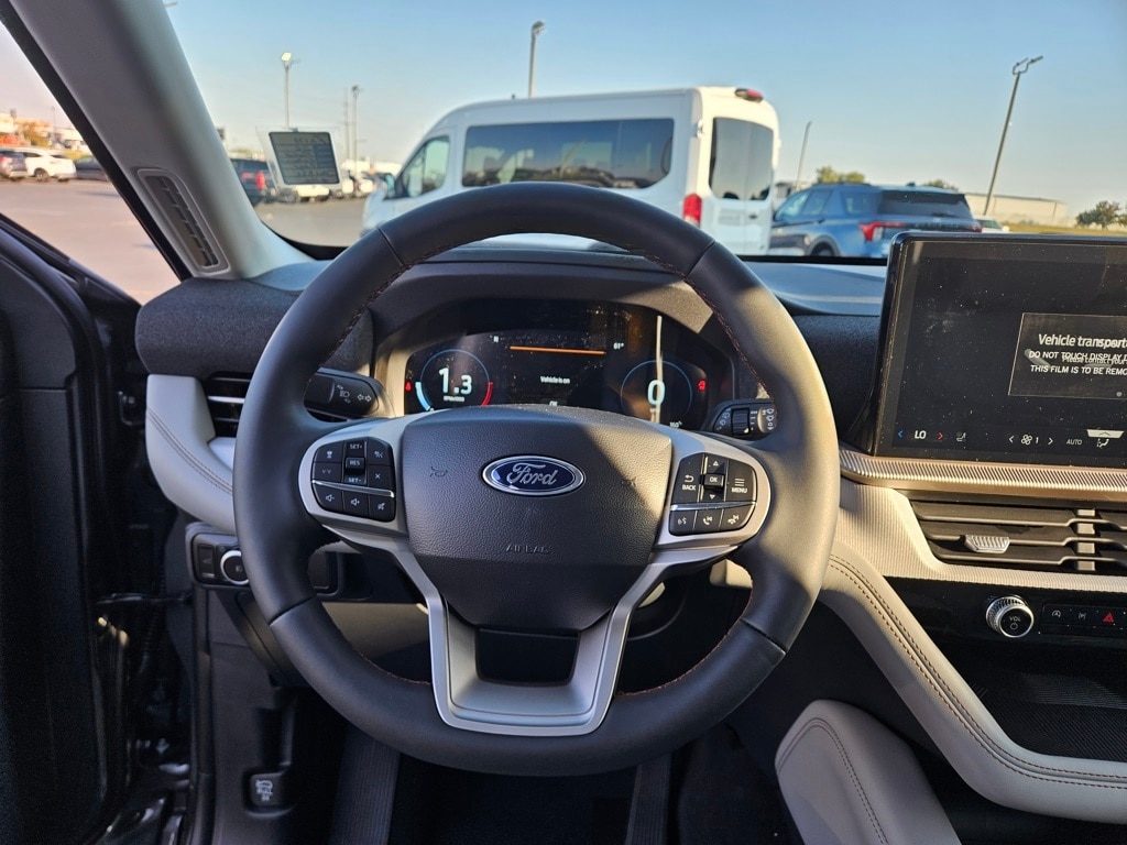 2026 Ford Explorer Active - Photo 13