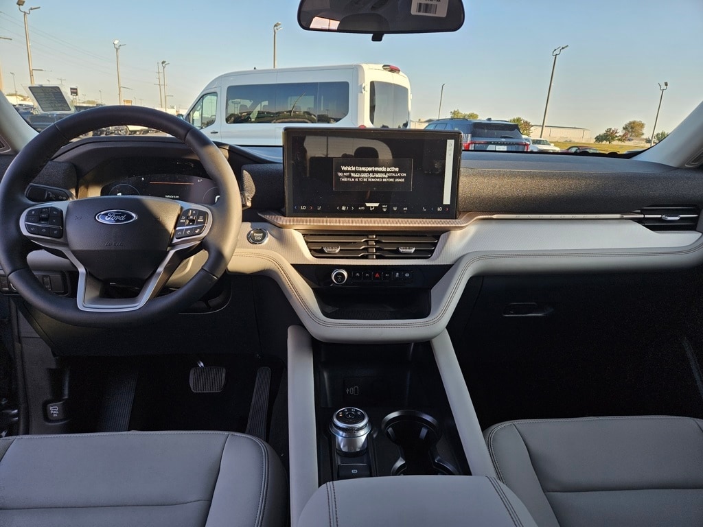 2026 Ford Explorer Active - Photo 12